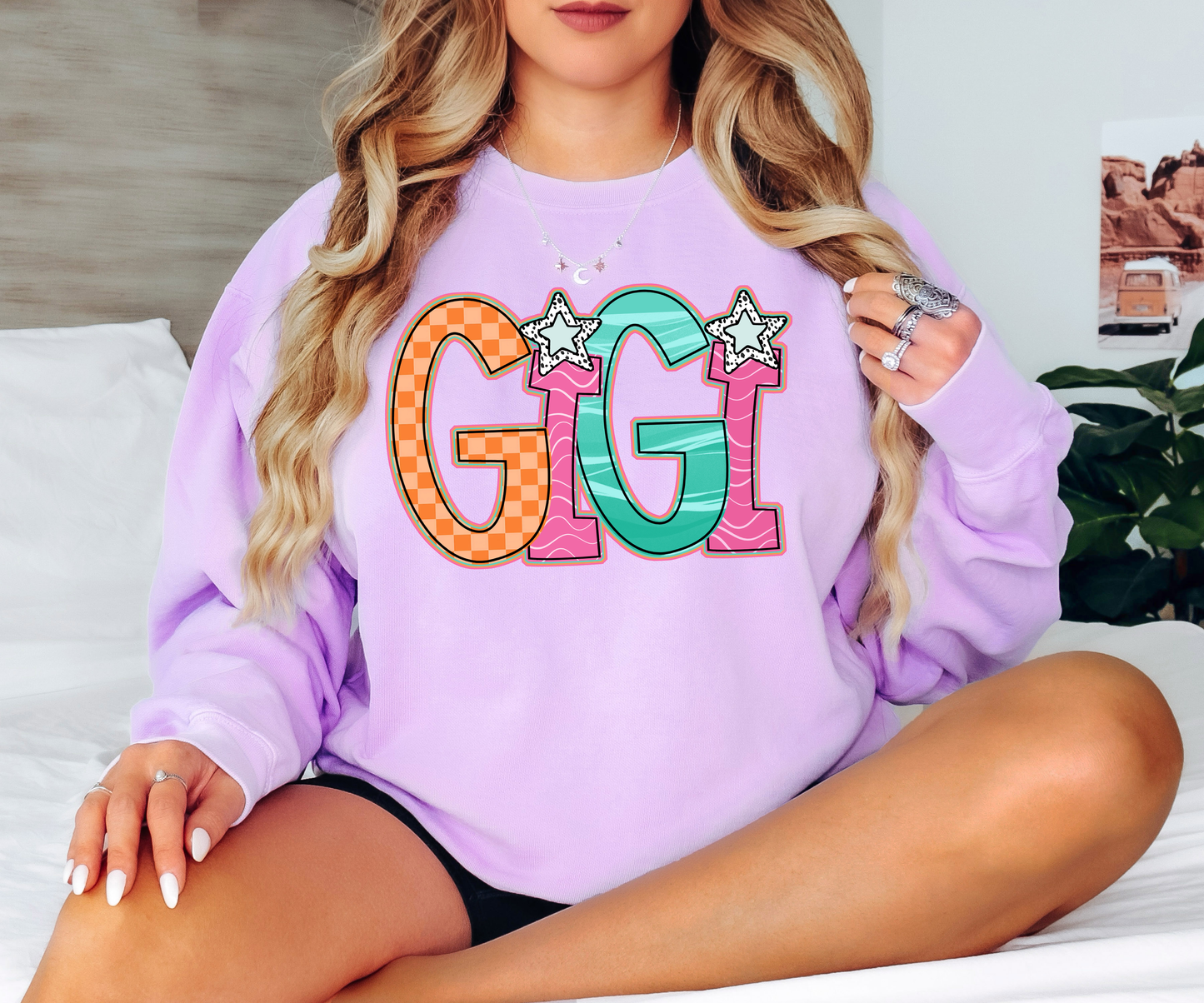 Gigi Mix T-shirt or Sweatshirt