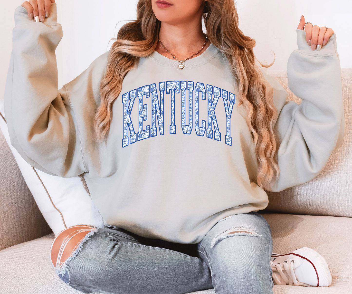 Kentucky Blue Floral Arch Gildan T-shirt or Sweatshirt