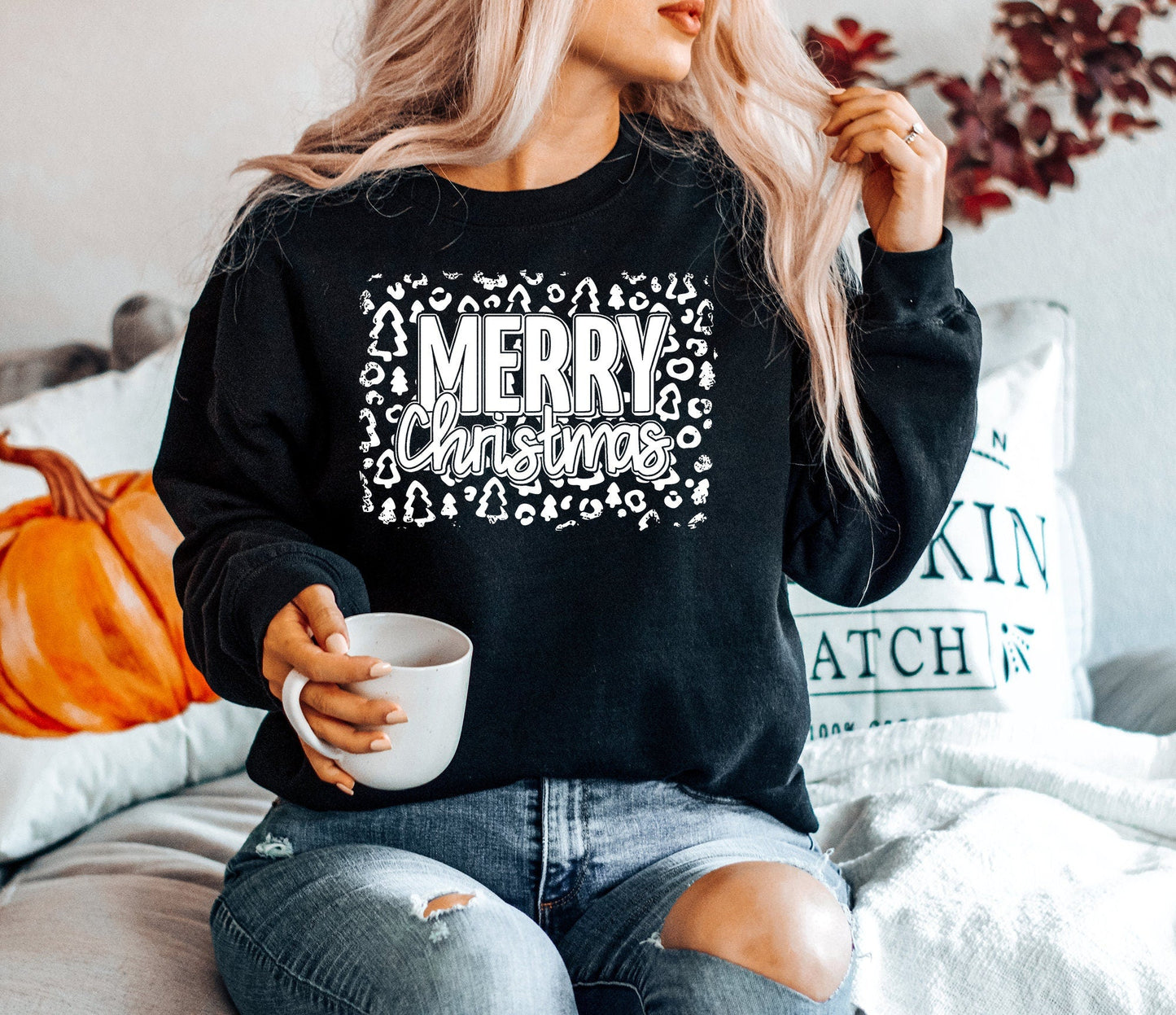 Merry Christmas Leopard Tree  Heavy Blend Sweatshirt